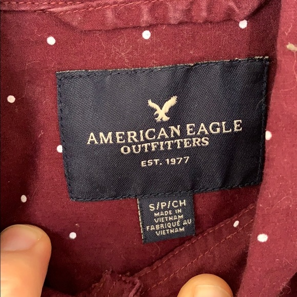 2 short sleeve button downs - Picture 2 of 3